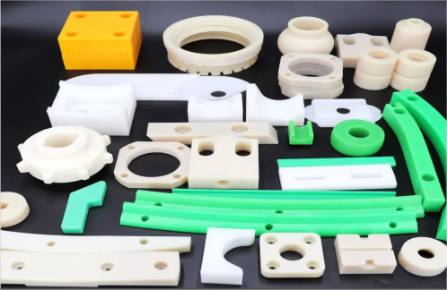 What are the characteristics of common CNC plastic processing materials?