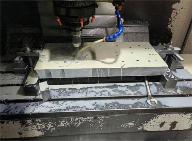 Common problems and solutions in CNC machining process